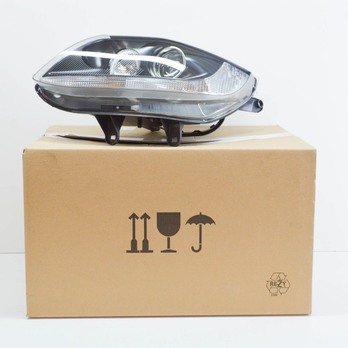 BMW Z4 Roadster E85 Front Left Headlight LHD 7165673 63127165673 