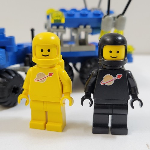 VINTAGE LEGO SPACE 1558 MOBILE COMMAND TRAILER PARTS COMPLETE w MANUALS & EUC! - Picture 10 of 14