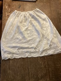 Lot Of 3 Vintage Half Slips SzS-M