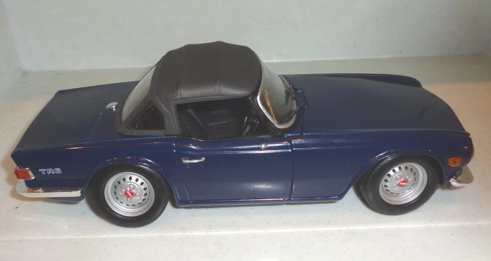 Ertl 1:18 Triumph TR 6 (1974) - Bild 2 von 4