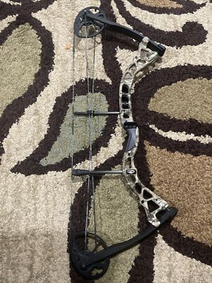 Arc à poulie Bowtech SS34 Deadlock - Gaucher / 50-60 LIVRES / 26-31.5