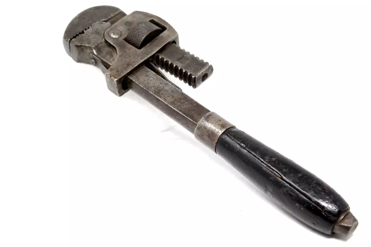 Agri Supply® Pipe Wrench, 8 In.