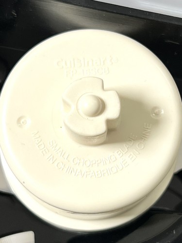 Cuisinart FP-16/14BKSC Food Processor Blades Set w/Case - Used - Picture 4 of 8
