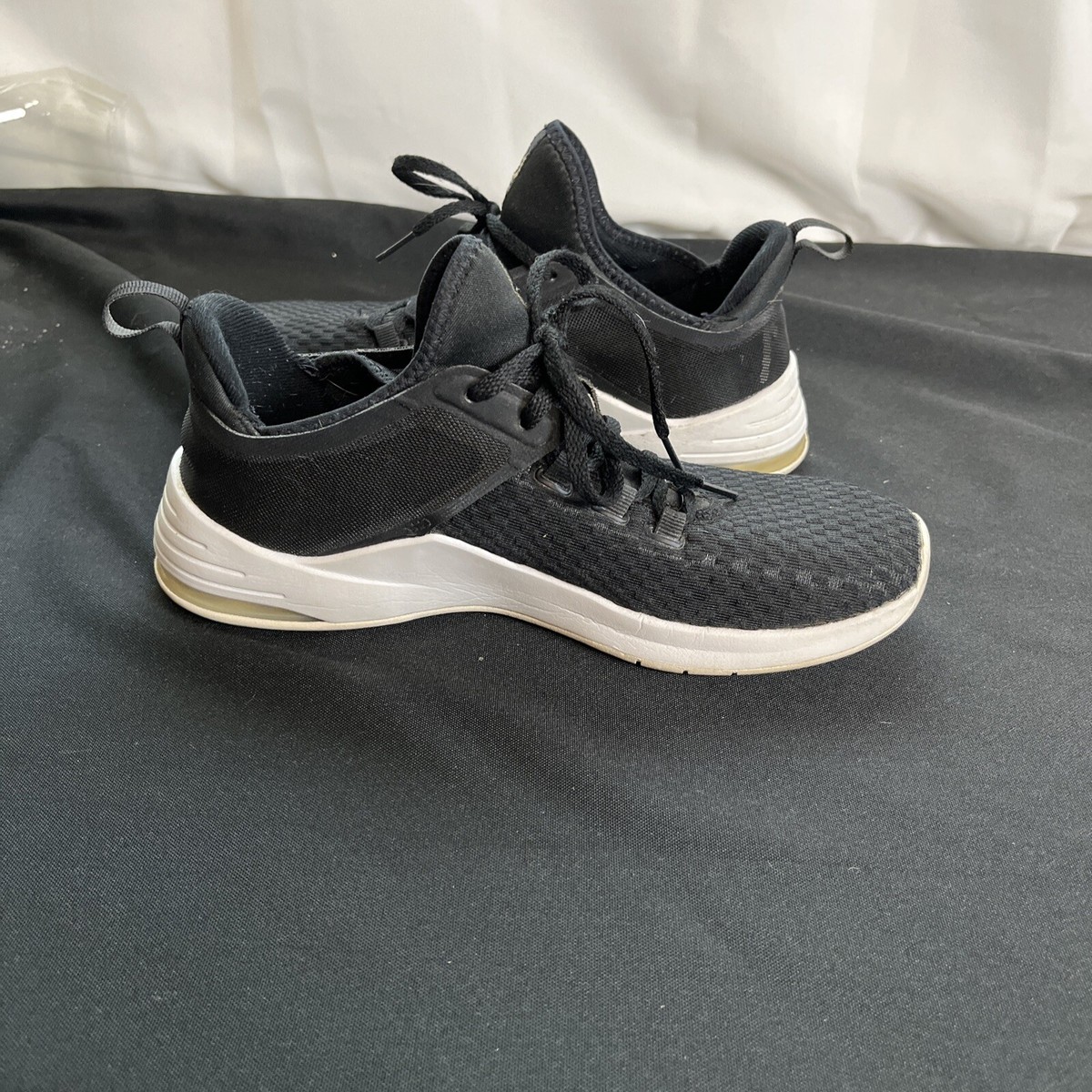 aq7492 nike