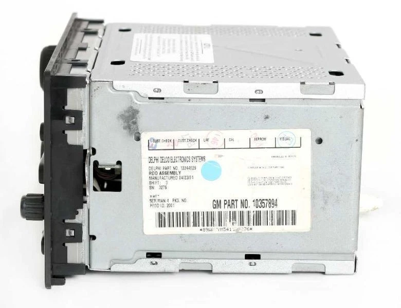 Chevy Trailblazer 2005 OEM Radio AM FM Reproductor de CD con entrada auxiliar 10357894 UN0 Foto 4 de 4