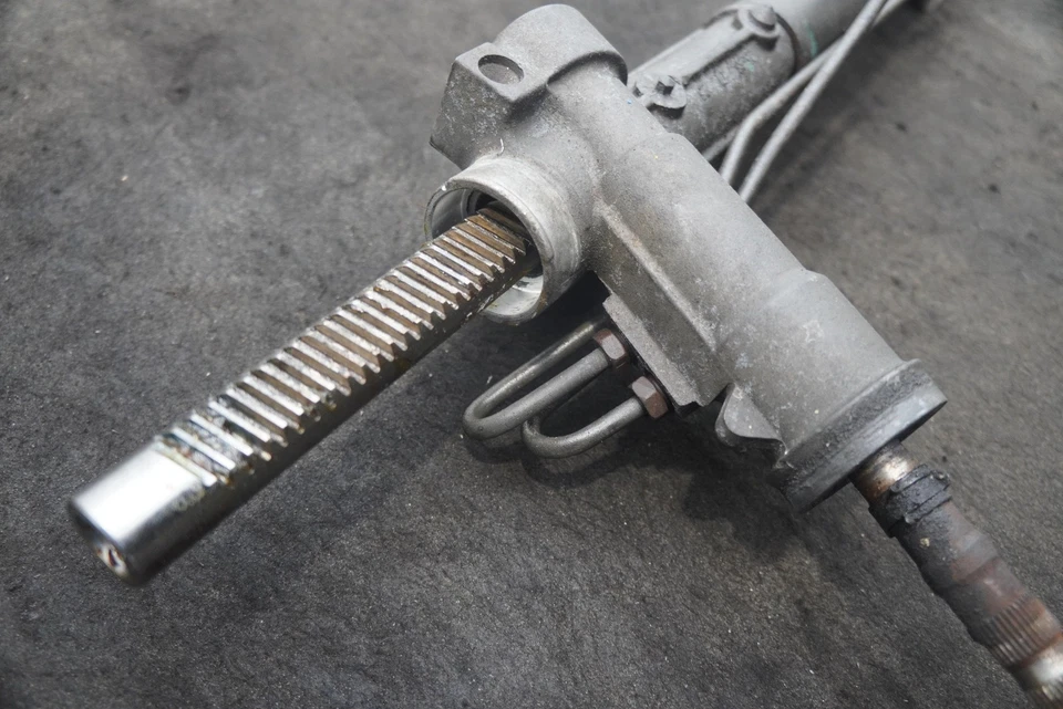 Portaequipajes de dirección y piñón 4786597AB Chrysler Plymouth Prowler 1997-2002 *Nota* Foto 3 de 4