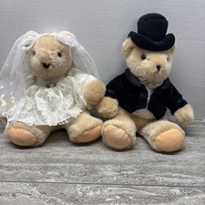 Common Wealth Teddy Bears Bride Groom