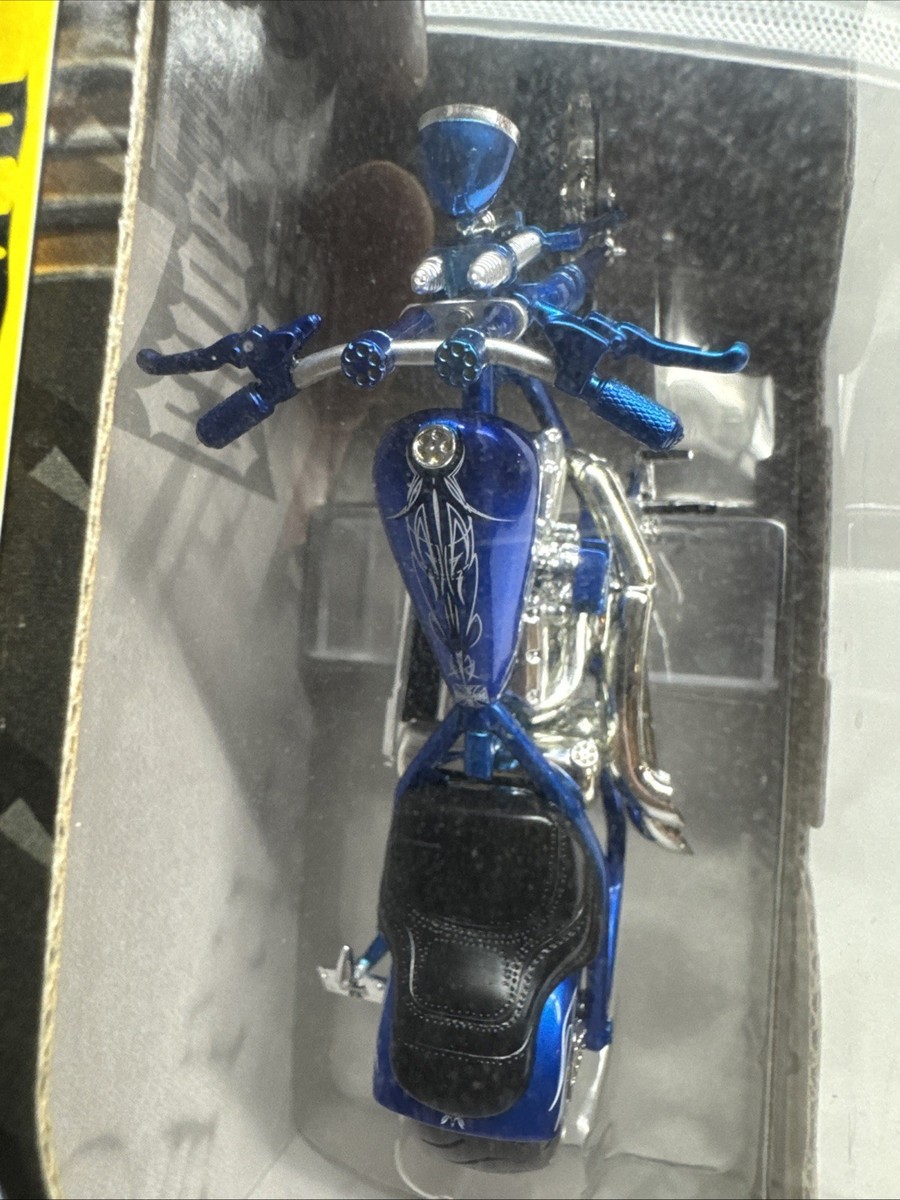 westcoastchoppers フィギュア BT-5) 1/18 Muscle Machines Jesse James West Coast Choppers CHERRY