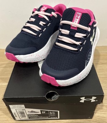Under Armour UA GGS Surge 4 Girls Running Shoes Size 5Y Navy Pink NIB