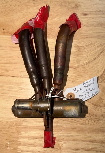 York S1-02543659000 Reversing Valve USED **TESTED**