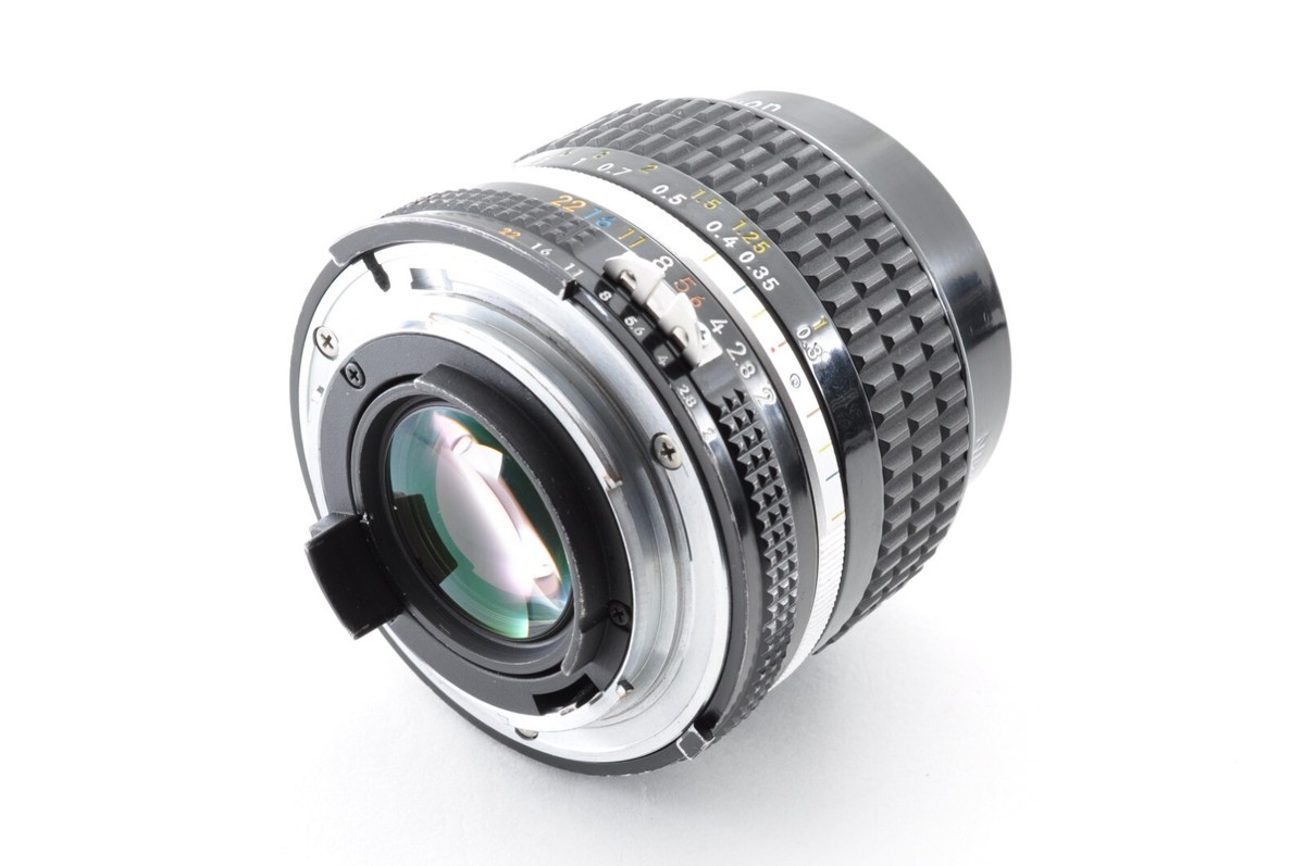 Nikon Ai-S NIKKOR 24mm F2 Wide Angle MF Lens F Mount