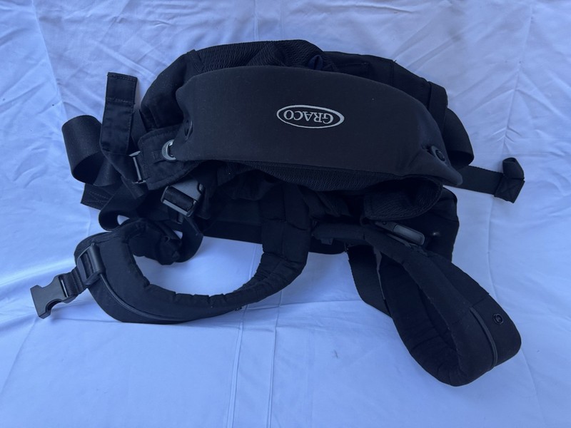 Graco® Cradle Me 4 in 1 Baby Carrier -  New in Opened Box