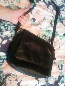 jones new york shoulder bags