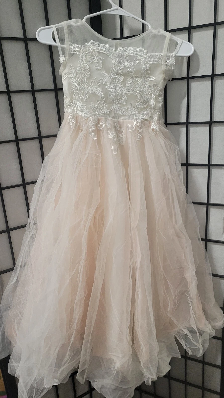 Size 6-7 Youth Flower Girl Dress