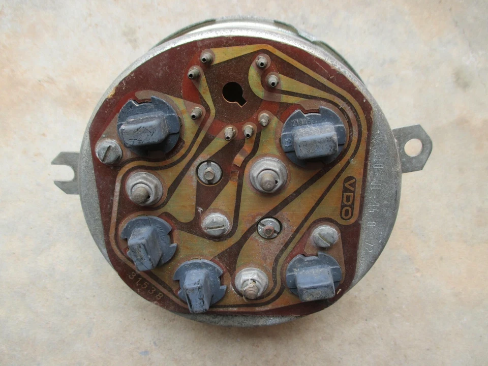 Toyota Corona RT81 medidor de temperatura/combustible cuarta generación 1970-1973 Foto 4 de 4