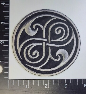 Patch Brodé Doctor Who – Années 60 – Haute Qualité, Envoi Rapide