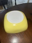Vtg. Pyrex Yellow 525B O25 Dish No Lid Refrigerator Dish Good Condition