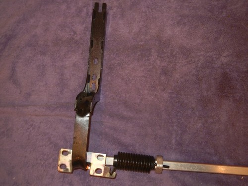1999 - 2003 SAAB 9-3 Convertible Tonneau Cover Hinge Assembly - Picture 3 of 10