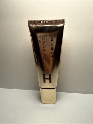 NEW SEALED Hourglass Illusion Luminous Glow Foundation SPF30 -Shade #26 *NO BOX*