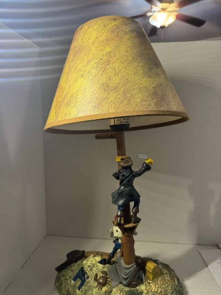 2005 Pirates Of The Caribbean Lamp Disney Captain Jack Sparrow Black Pearl EUC - Image 4 of 4