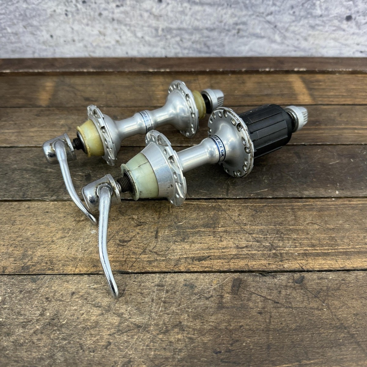Vintage Shimano Dura-Ace AX Hub Set 7300 Aero 1980s Road Bike