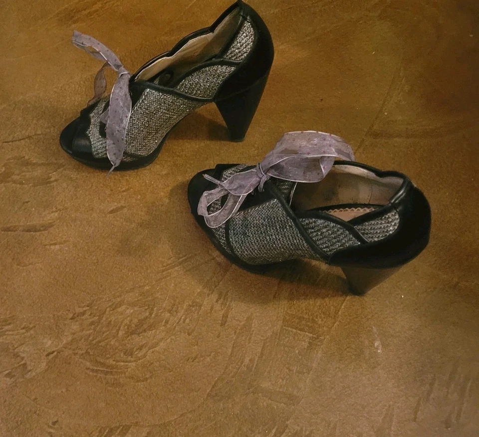 Zapatos de Tacón Alto Whimsey Goth Poetic License London Retro Talla 8 M Cuero Foto 4 de 4