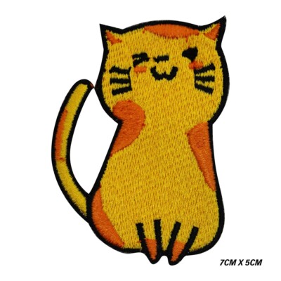 Niedliche gelbe Katze Cartoon Bügelbild/Aufnähen Patch bestickt Abzeichen Applikation für Kleidung