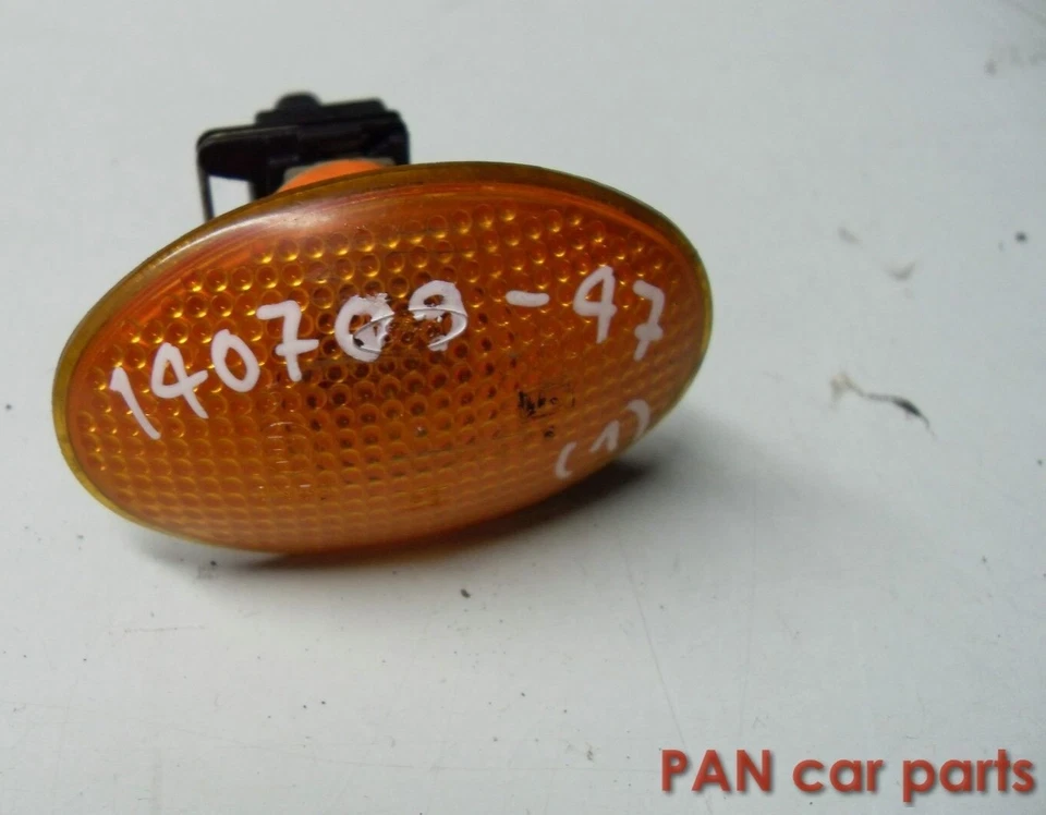 Ford Mondeo I GBP 93BG13A210AA Indicatore di direzione indicatori di direzione laterali arancione 01959 - Immagine 3 di 4