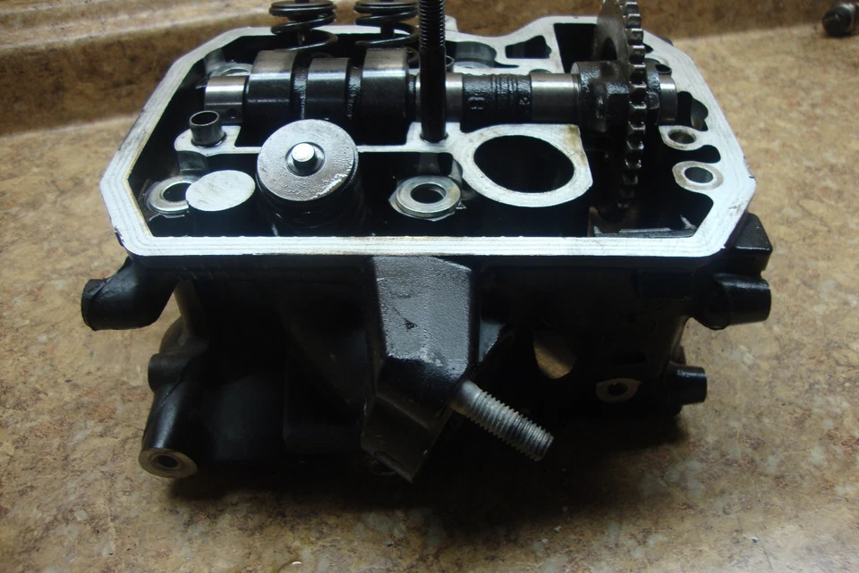 Honda Shadow VT750 VT 750 2007 Spirit motor trasero culata eje de leva Foto 2 de 4