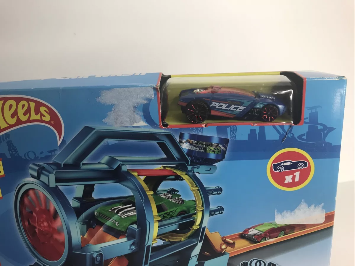 Hot Wheels City Turbo Jet Car Wash Track Set Police Sports Car