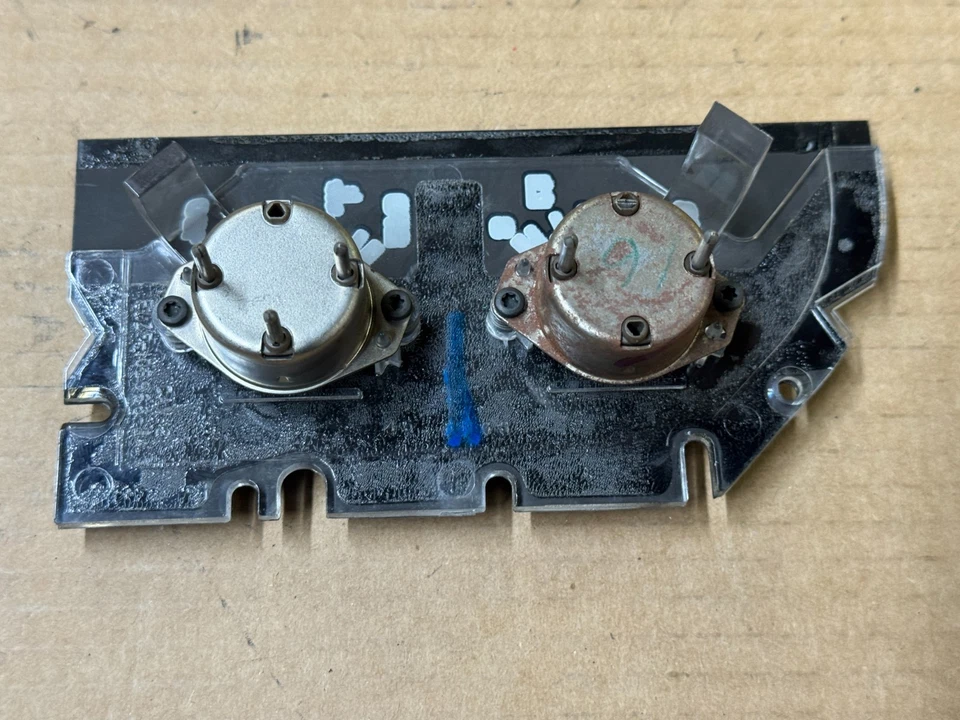 90-93 Ford Mustang Voltage & Temperature Cluster Gauge Instrument Dash Panel OEM - Image 4 of 4