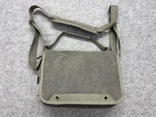 Think Tank Retrospective 7M Camera Messenger Shoulder Bag Green W/ Rain Cover