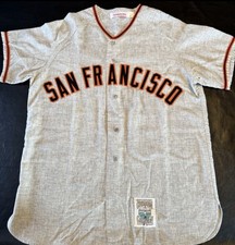 RARE WILLIE MAYS MITCHELL AND NESS SAN FRANCISCO GIANTS ROAD JERSEY SIZE 44(L)