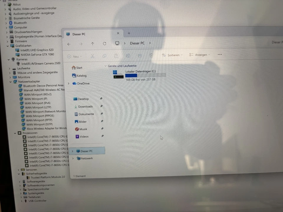 Microsoft Surface Book 2 240 GB SSD 16GB RAM NVIDIA GTX 1050 Win11 Pro defekt ? - Bild 4 von 4