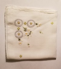 Antique hand embroidered daisy floral linen handkerchief hankie 12" approx.