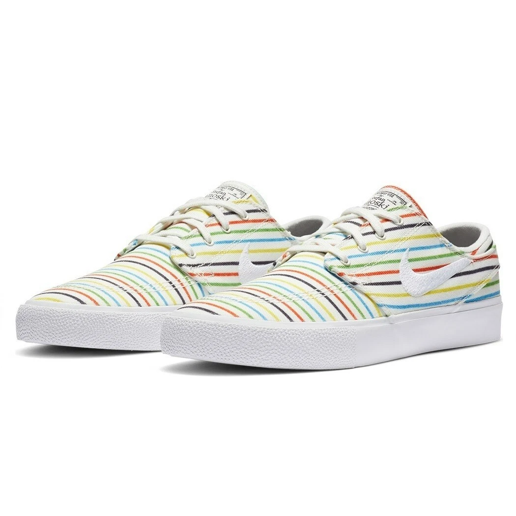 Zoom top janoski canvas