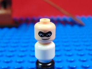 mr incredible lego minifigure