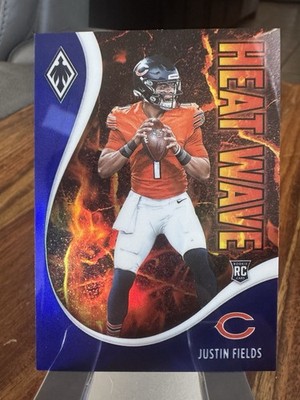 2021 Panini Phoenix - Heat Wave Justin Fields #16 Blue /35 (RC)