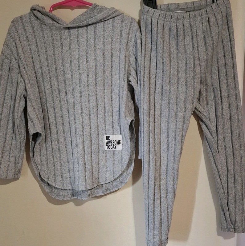 Girls Striped 2pc Outfit Set Gray Long Sleeve Hoodie & Leggings Size 5Y