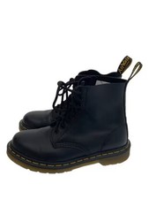 Dr. Martens lace-up boots/ US size 8