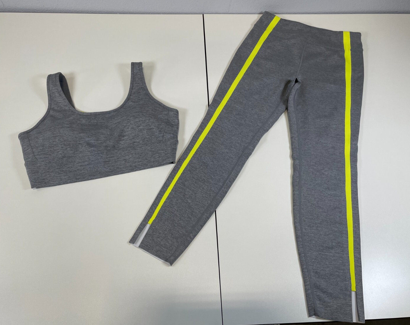 Zyia Gray Neon Tape High Rise Luxe Light N Tight Leggings 6-8 Sportsbra L Set
