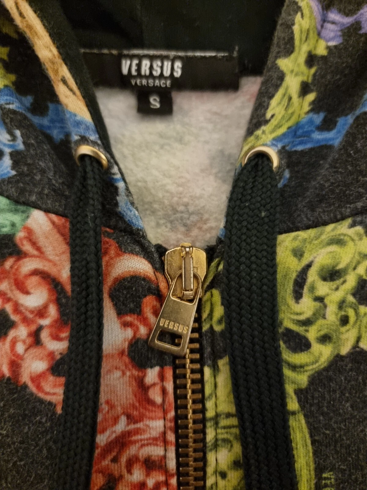 Felpa con cappuccio VERSUS VERSACE da uomo piccola