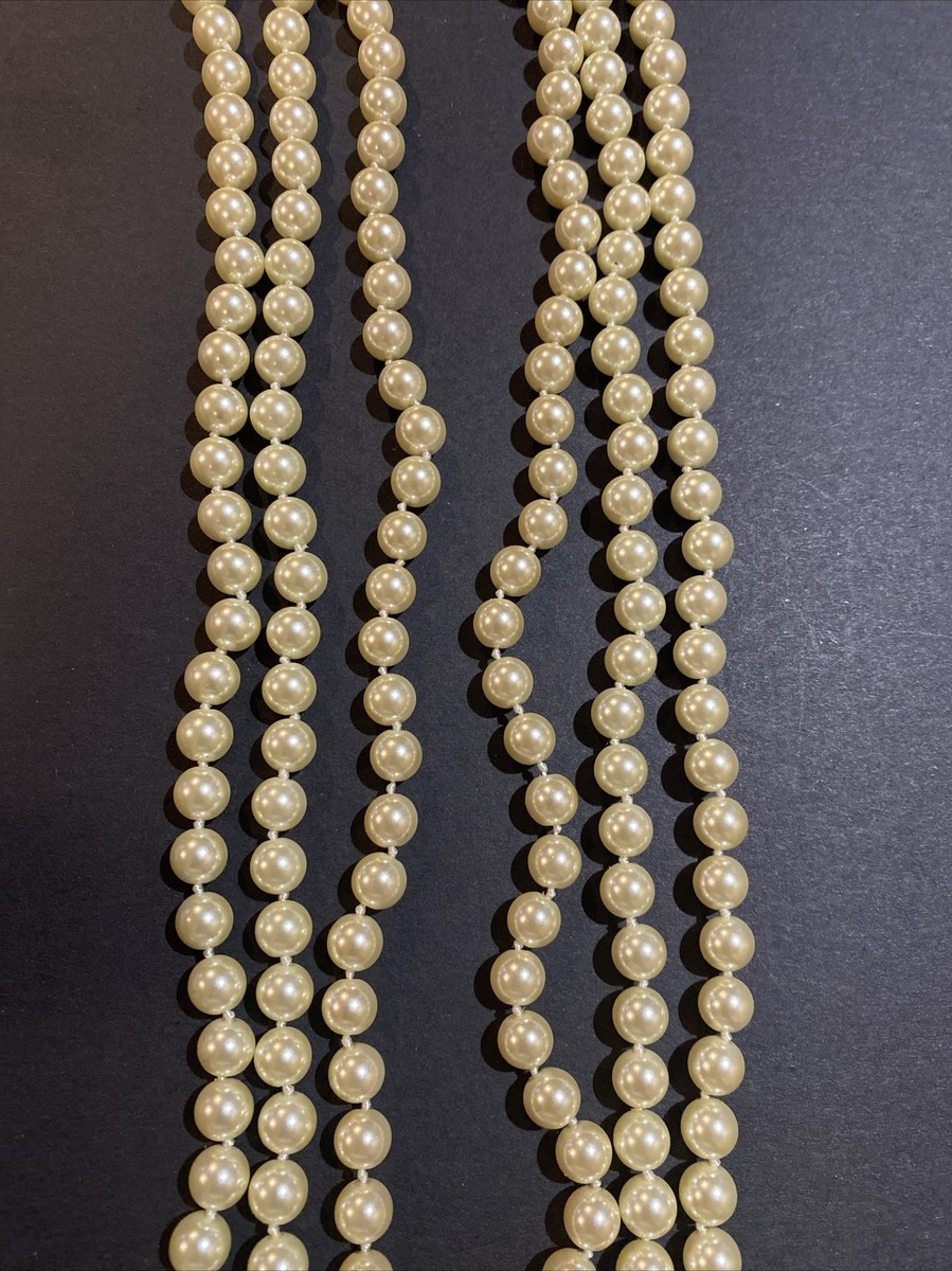 アクセサリー PUKUPUKU Camrose & Kross JBK Jacqueline Kennedy 3 Strand Faux Pearl Flower