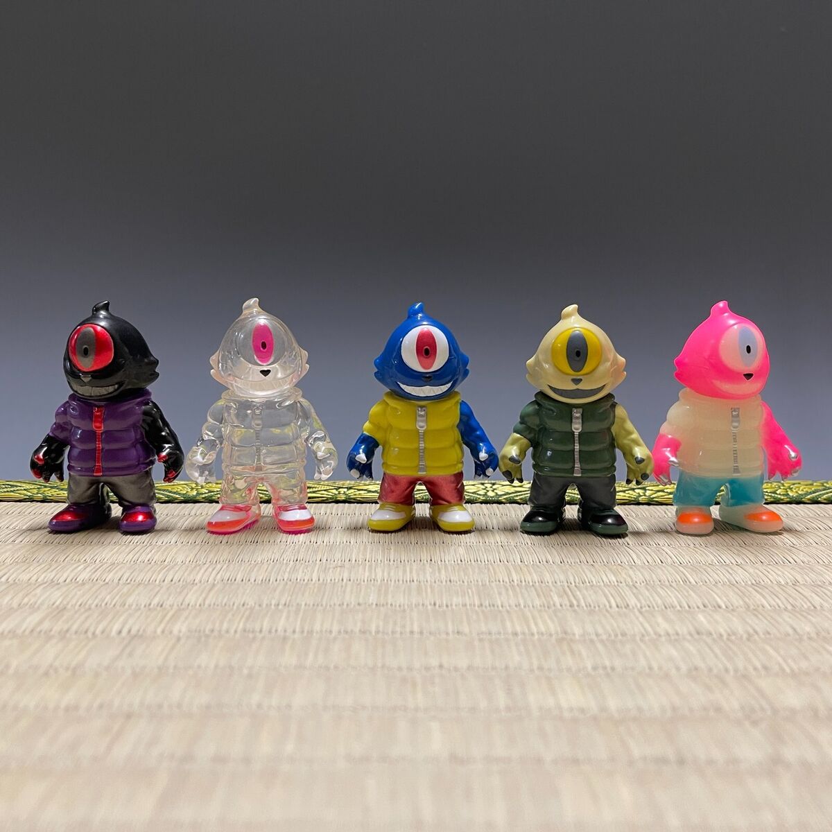 GYAROMI OID VAG SERIES 41 VINYL ARTIST GACHA Sofubi Figure