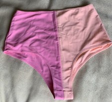 BNWOT Paper London Helena  Bikini Bottom Size : Small