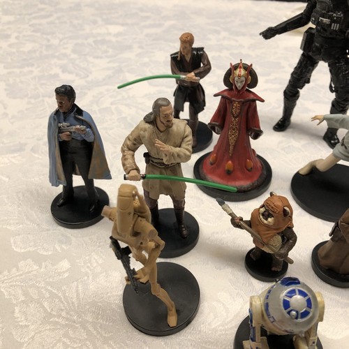Konvolut 19 Star Wars Disney Lucas Film LTD. Figuren auf Ständer Sortiment @ LS - Bild 7 von 10