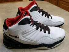 And 1 Mens 8 Sintetico 28802104 White/Black/Red Basketball Shoes 