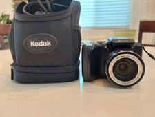 Kodak EasyShare Z712 IS 7.1MP Digital Camera - Black