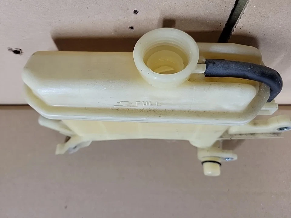 2004-2009 TOYOTA PRIUS INVERTER COOLANT RESERVOIR OVERFLOW TANK DENSO PP-GF20 - Image 4 of 4