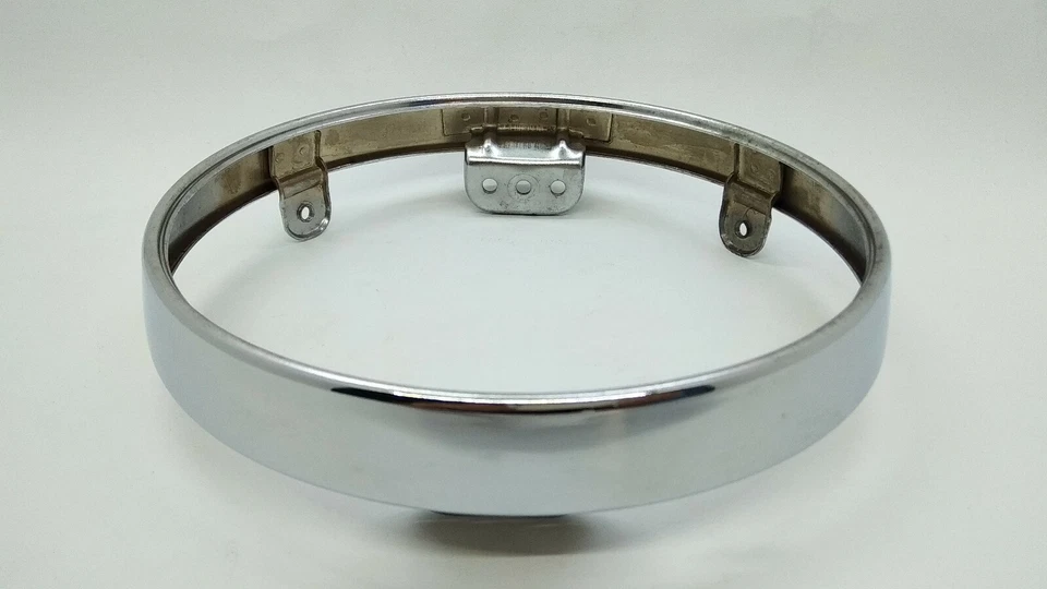 Faro llanta Suzuki GT185 GT250 GT380 GT500 T500 NOS 35111-33032 Foto 3 de 4